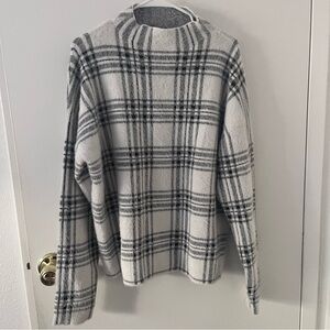NEW Tahari Plaid Mock Neck Sweater Black White XL